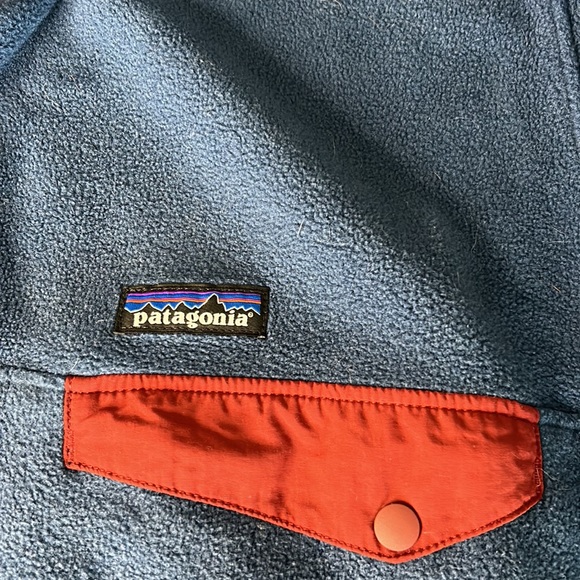 Patagonia Synchilla Size Small Navy/Burgundy Trim Unisex size Small - Picture 3 of 4